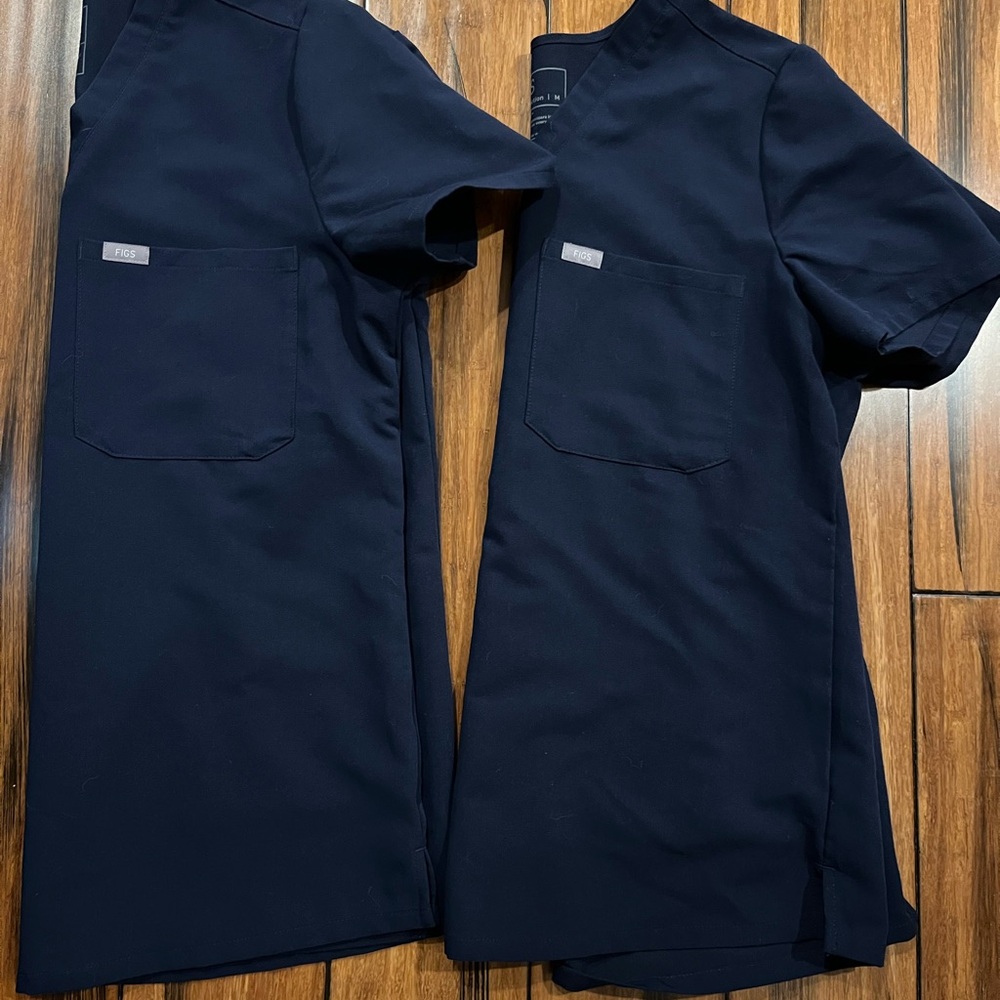 2 Figs Navy Catarina Fitted Scrub Tops Medium